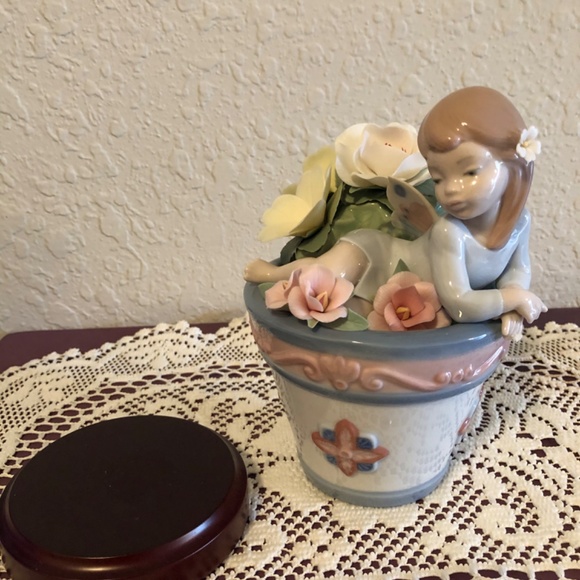 Lladró “Butterfly Fantasy” - Picture 5 of 9